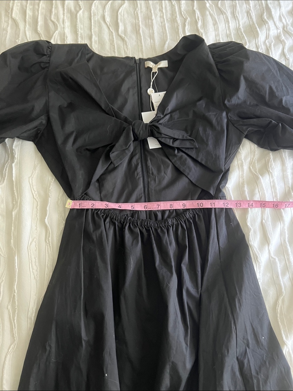 Wayf Puff Sleeve Dress with Front Tie and Cut Out - Picture 4 of 11